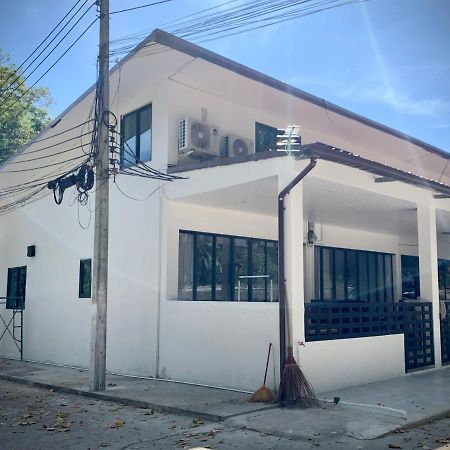 Island House Rentals 26 Koh Samet Bagian luar foto
